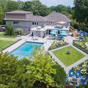 Bed & Breakfast Mapleridge Boutique, Niagara Falls